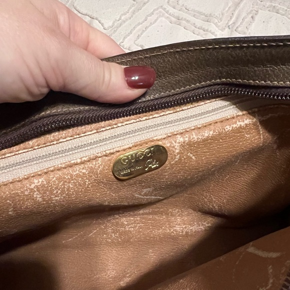 Authentic GUCCI Plus canvas zipper clutch - Picture 7 of 8